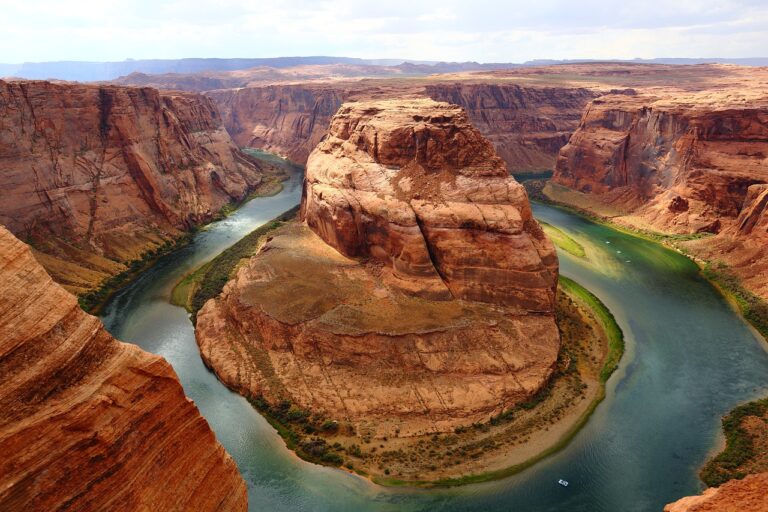 Grand Canyon, Arizona: A Natural Wonder Beyond Imagination